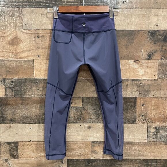 Lululemon Breathe Easy Crop Cadet Blue With Mesh Sides and Pocket Size 2 - Picture 3 of 11